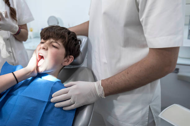 Best Emergency Tooth Extraction in Fair Lakes, VA